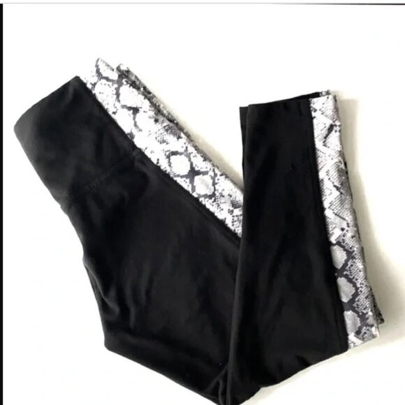 Victoria Secret Sport Leggings Size L - Picture 1 of 10